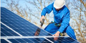 Installation Maintenance Panneaux Solaires Photovoltaïques à La Ville-aux-Bois-les-Dizy